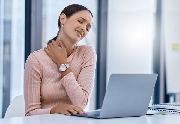 How to Fix Tech Neck: 5 Daily Exercises for Lasting Relief