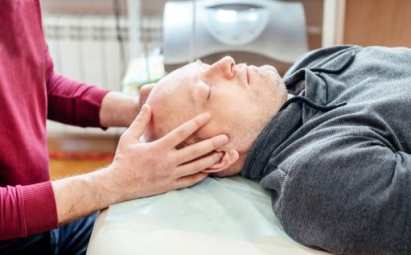 How a Chiropractor in Denver Can Help with Headaches and Migraines