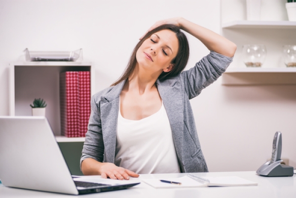 Neck Stretches from a Chiropractor in Highlands Ranch, Colorado