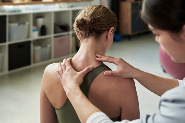 What a Chiropractor in Denver Checks on Day One